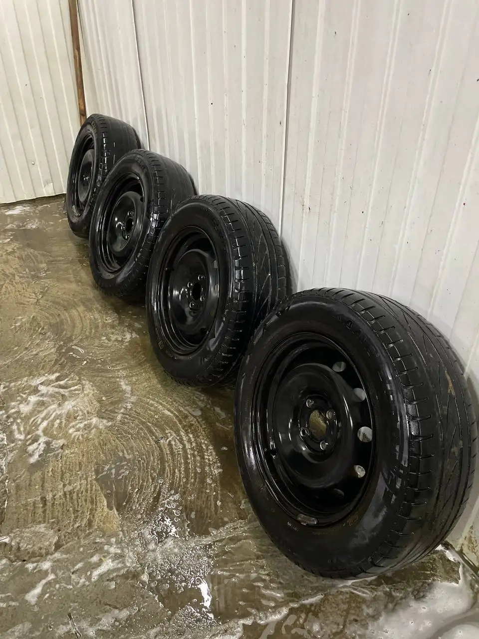 Продажа резины R15 от Hyundai Solaris - Шины и диски (Запчасти) в Нижний Новгород