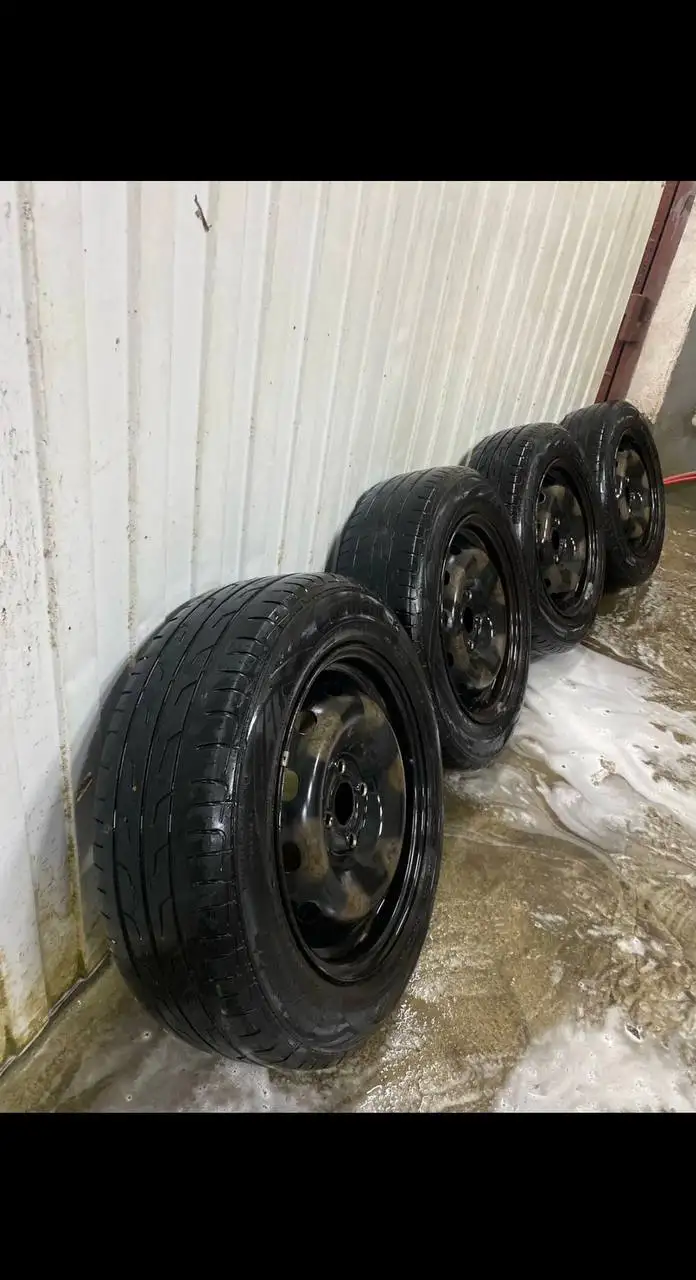 Продажа резины R15 от Hyundai Solaris - Шины и диски (Запчасти) в Нижний Новгород