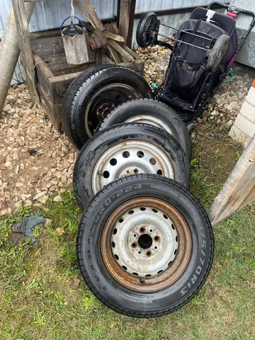 Продажа автомобильных дисков 13 радиуса с отличным протектором - Легковой автомобиль в Нижний Новгород