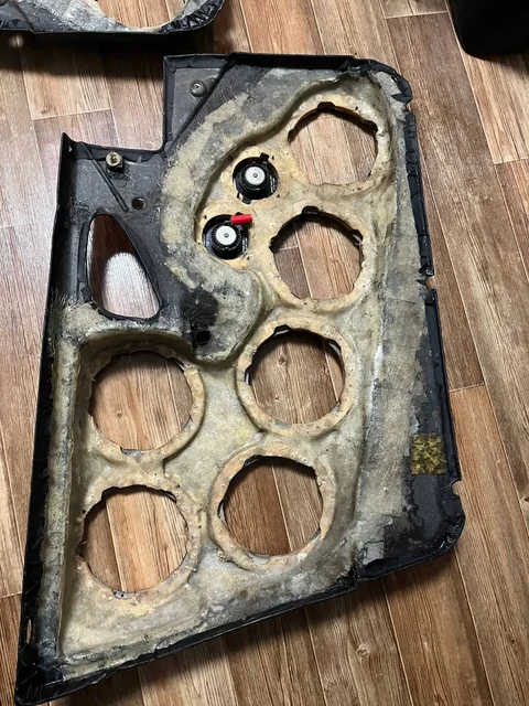 Продам карты для Шевроле Нивы - Кузовные запчасти в Нижний Новгород