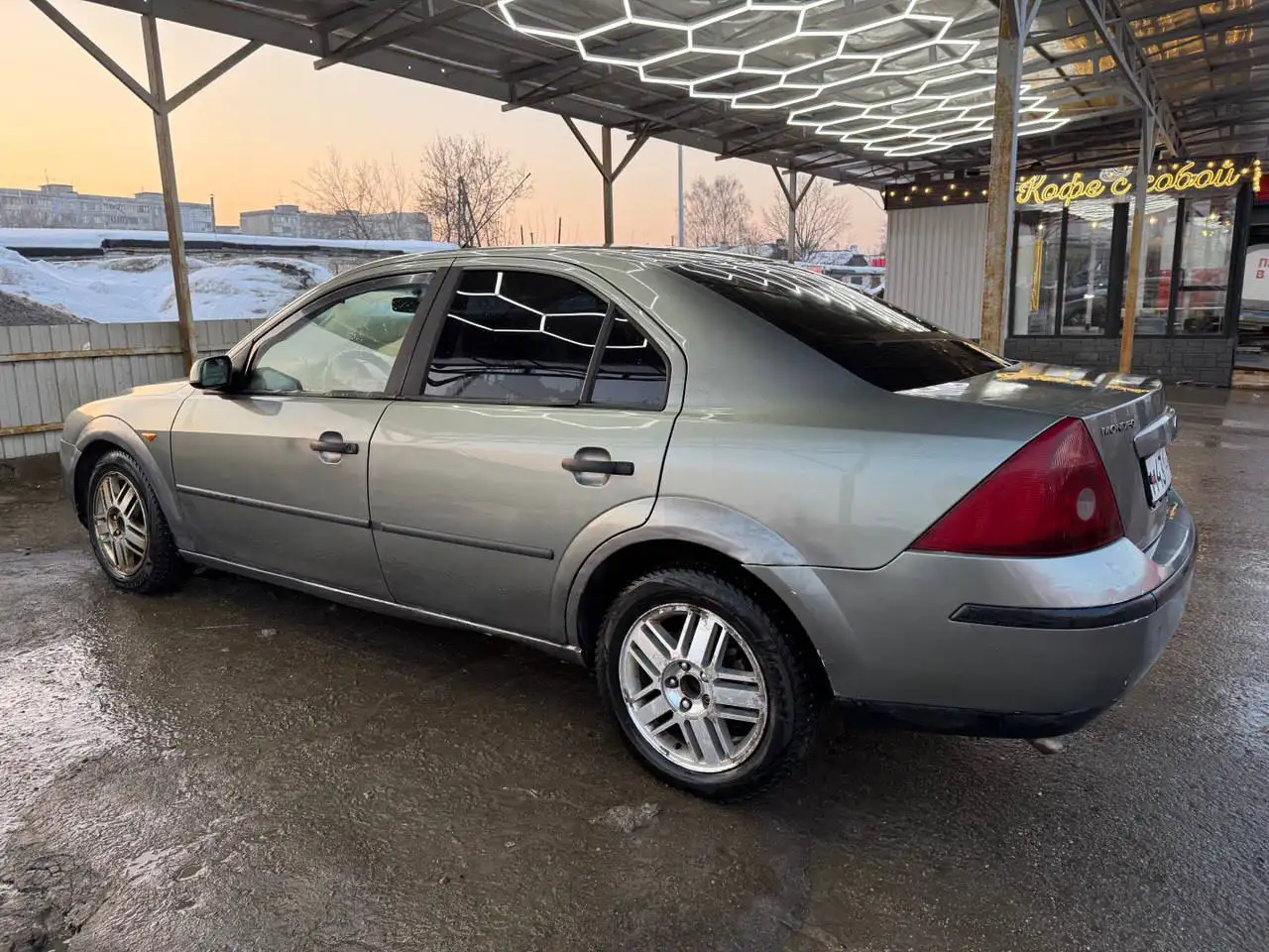 Ford Mondeo III 2001 1.8 л, хорошее техническое состояние - Легковые автомобили (Авто) в Нижний Новгород