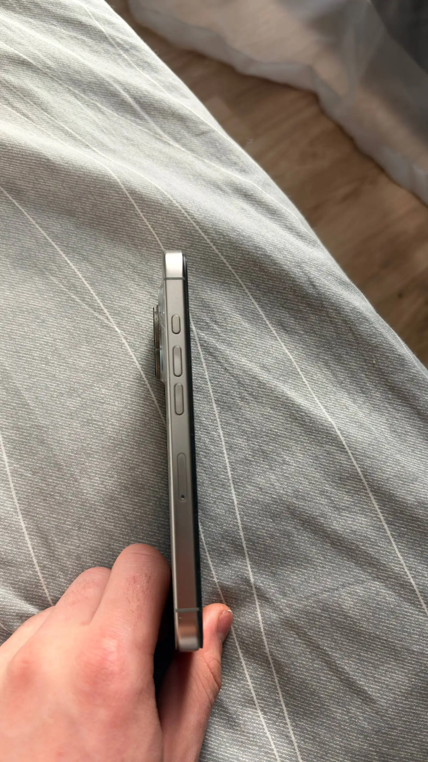 Обмен iPhone 16 Pro 256GB на питбайк - Смартфоны (Электроника) в Нижний Новгород