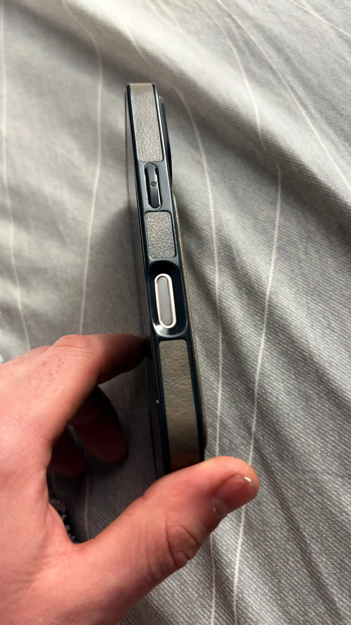 Обмен iPhone 16 Pro 256GB на питбайк - Смартфоны (Электроника) в Нижний Новгород