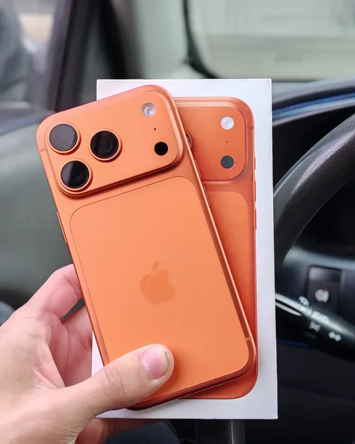 iPhone 17 Pro 256GB eSim с неисправной камерой - Комплектующие в Нижний Новгород