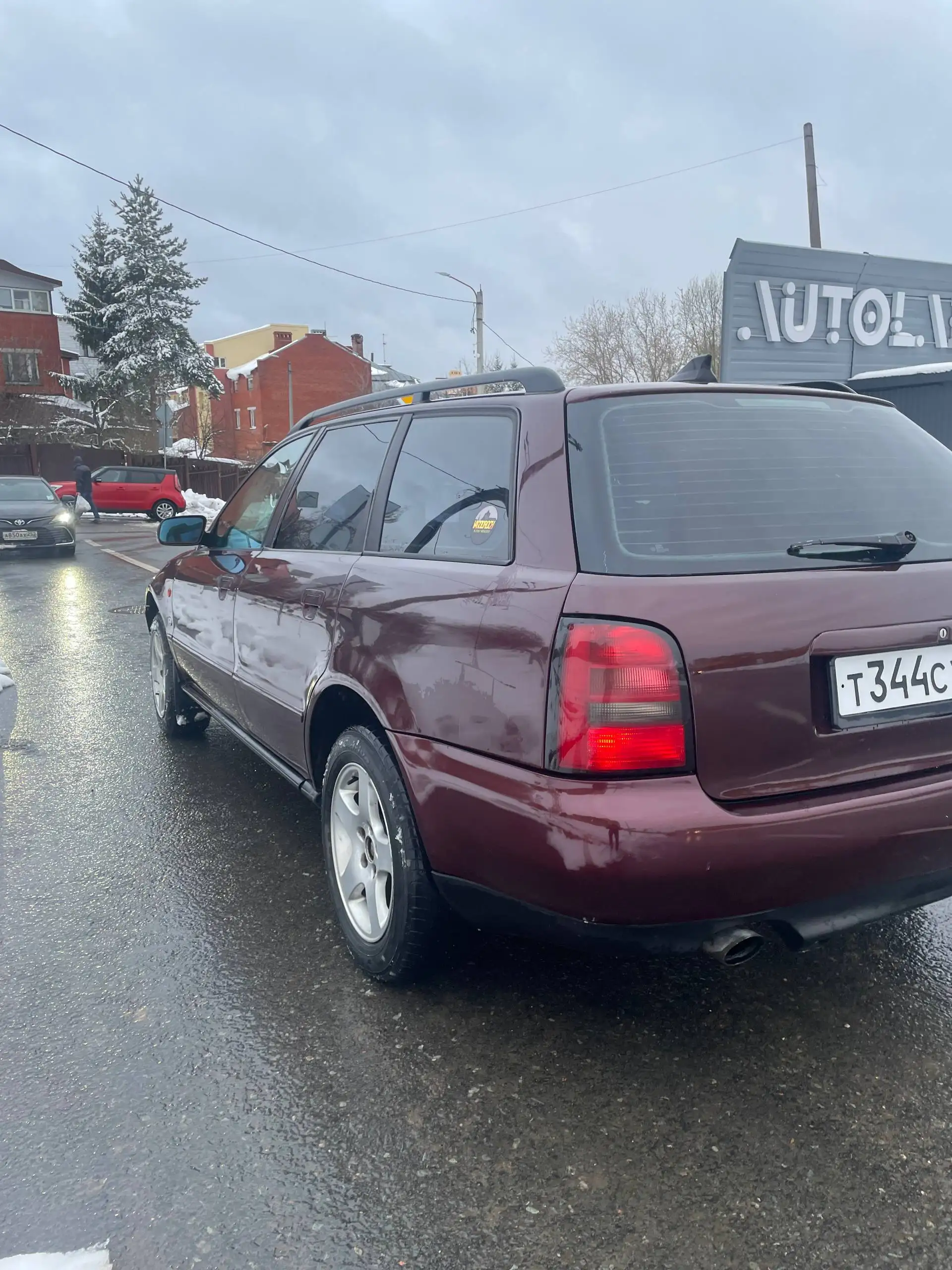 Audi A4 B5 1996 1.6 - Audi A4 B5 (Авто) в Нижний Новгород