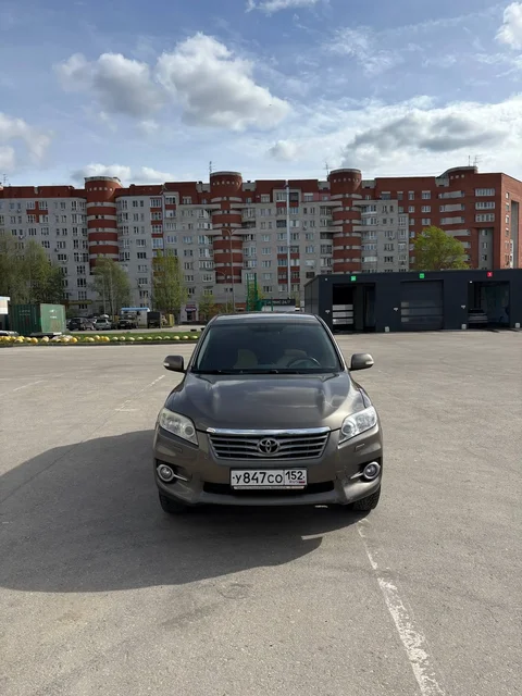 Продам Toyota Rav4 2010 года - Легковые фургоны в Нижний Новгород