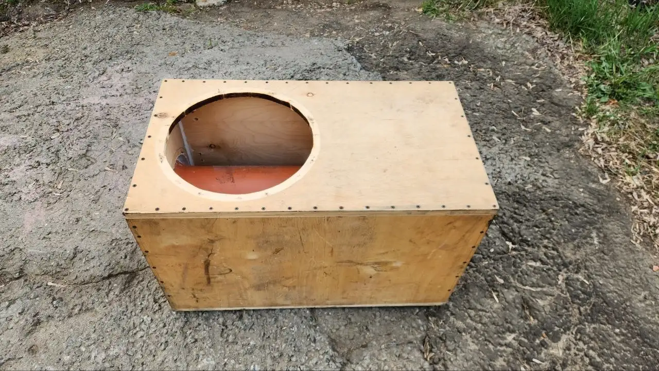Короб на 210 трубе и усилитель 2100w - Автоакустика (Авто) в Нижний Новгород