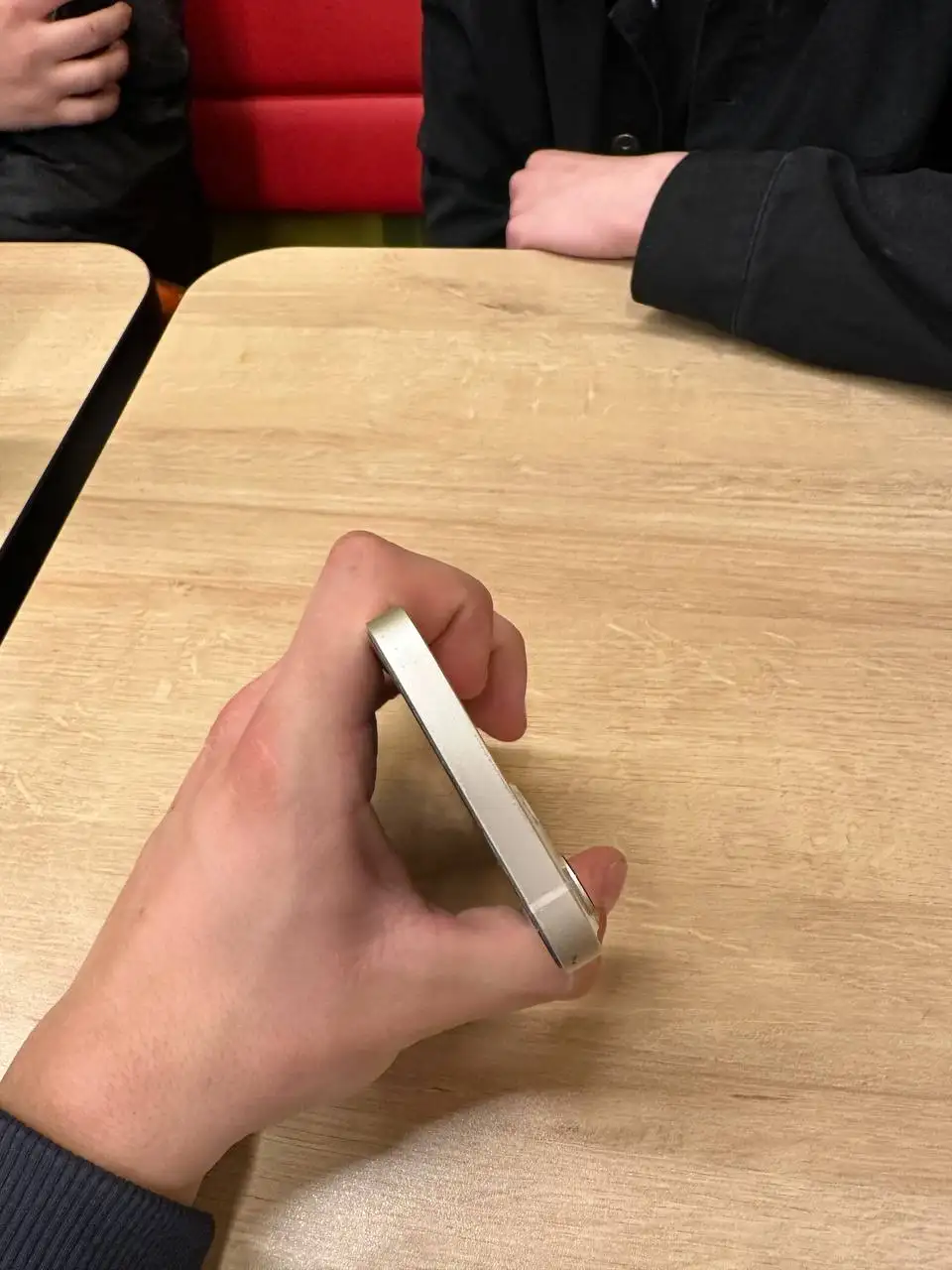 Продам iPhone 13 - Смартфоны и гаджеты (Электроника) в Нижний Новгород