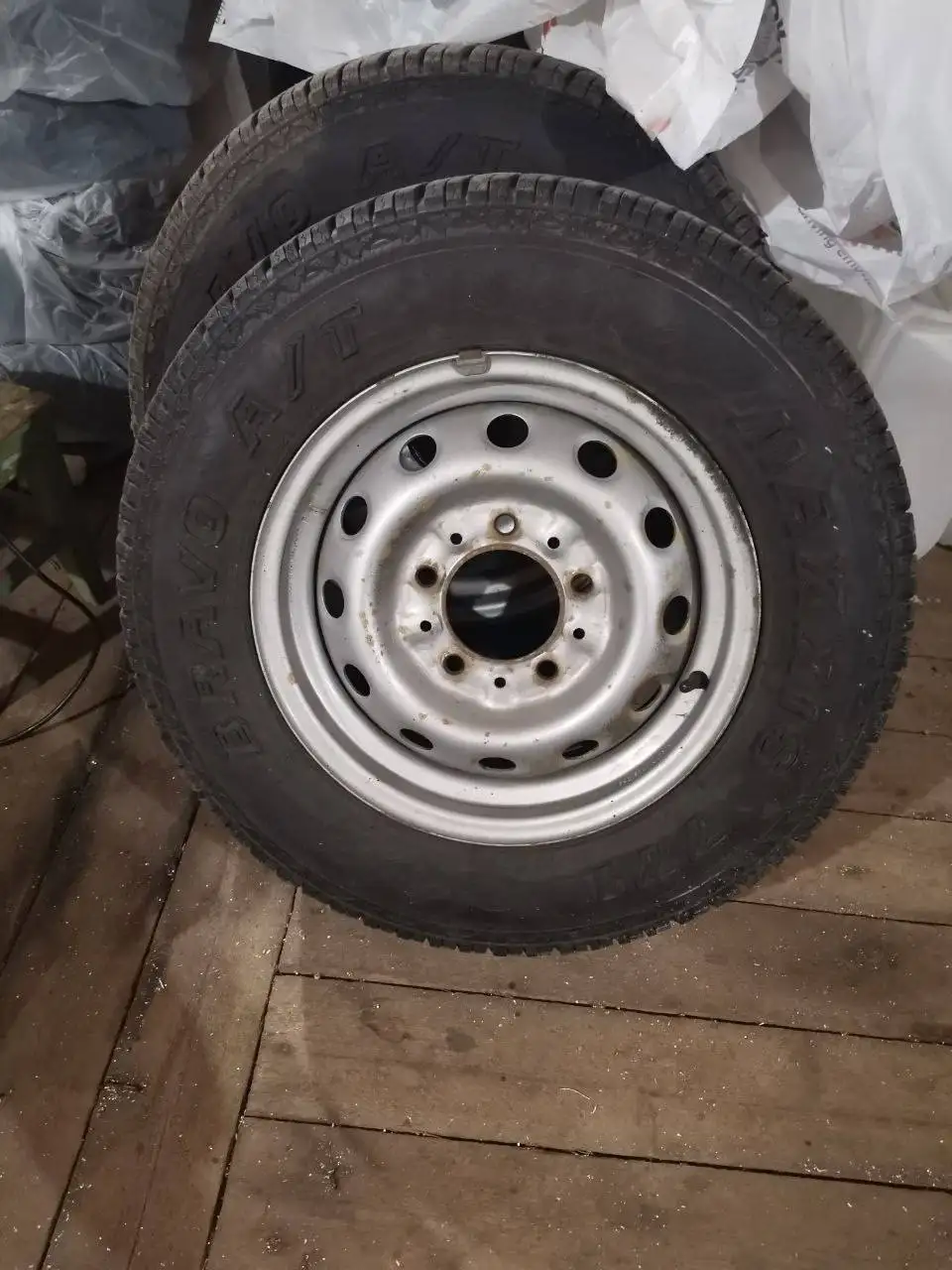 Продаю диски R15 с резиной BRAVO A/T MAXXIS 771 на Ниву - Шины и диски (Запчасти) в Нижний Новгород