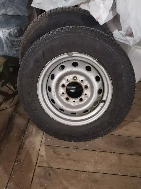 Продаю диски R15 с резиной BRAVO A/T MAXXIS 771 на Ниву - Карбюратор в Нижний Новгород