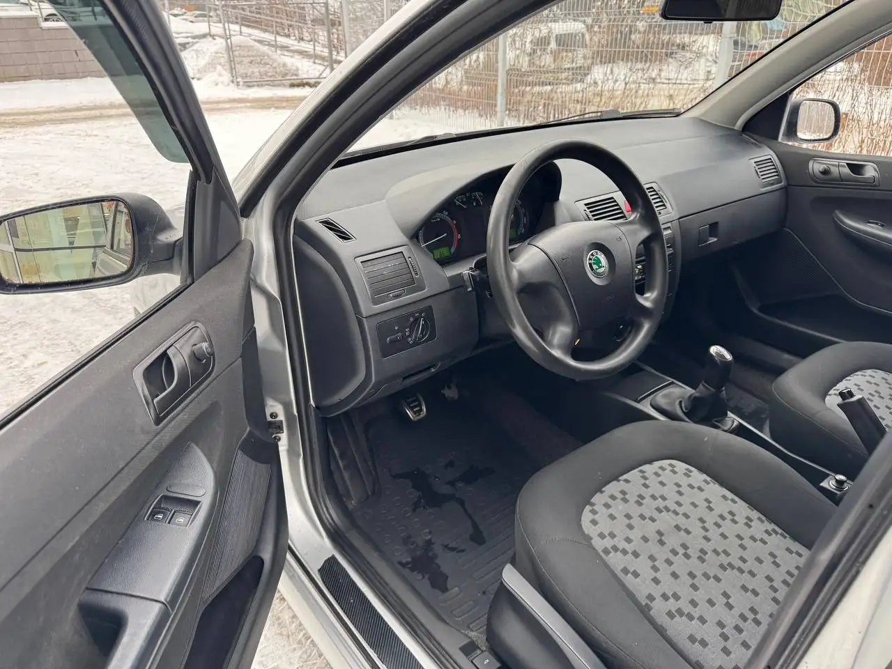 Skoda Fabia 2006 - Легковые автомобили (Авто) в Нижний Новгород