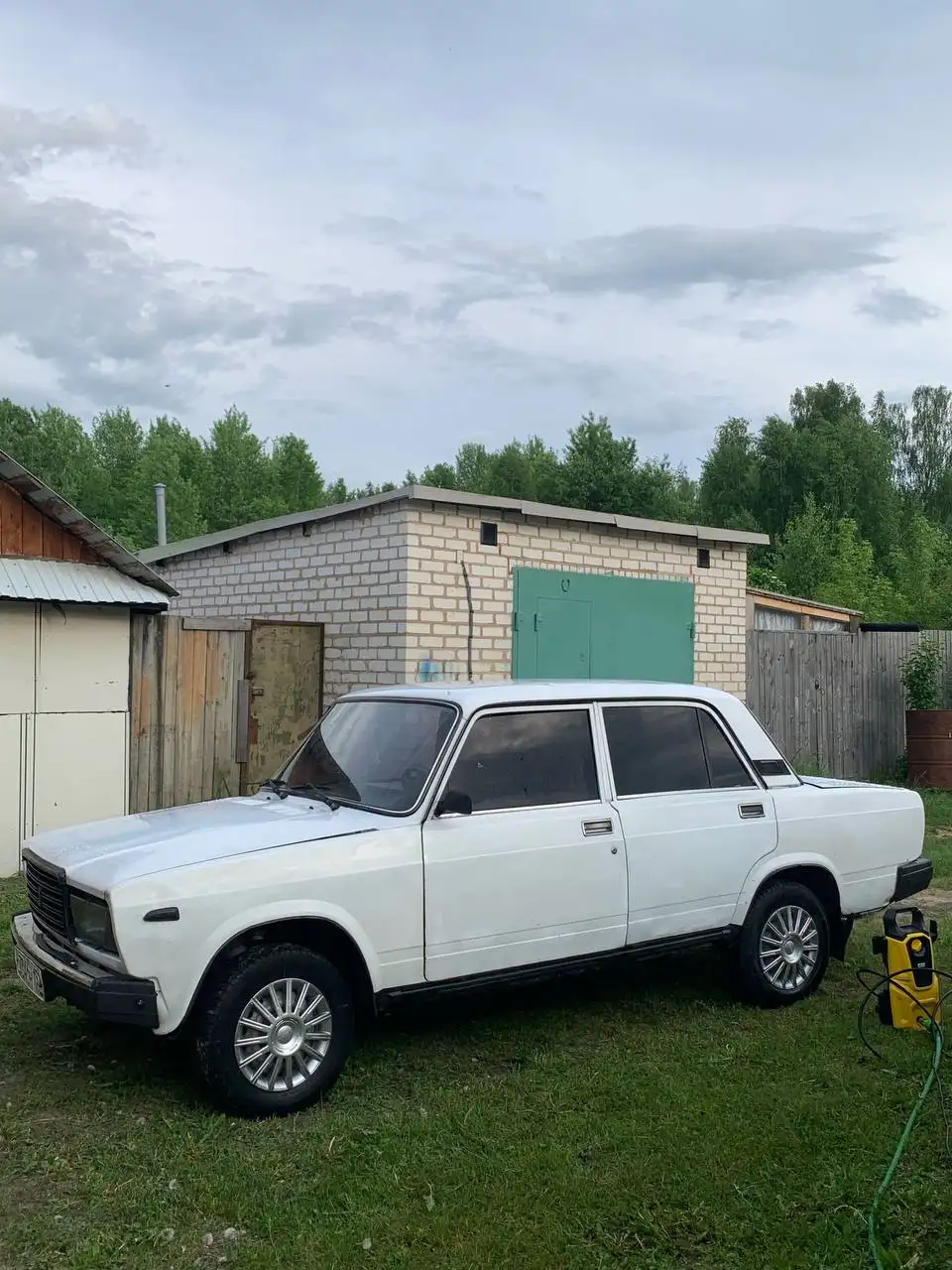ВАЗ 2107 инжектор на ходу, не гнилая - Легковые автомобили (Авто) в Нижний Новгород