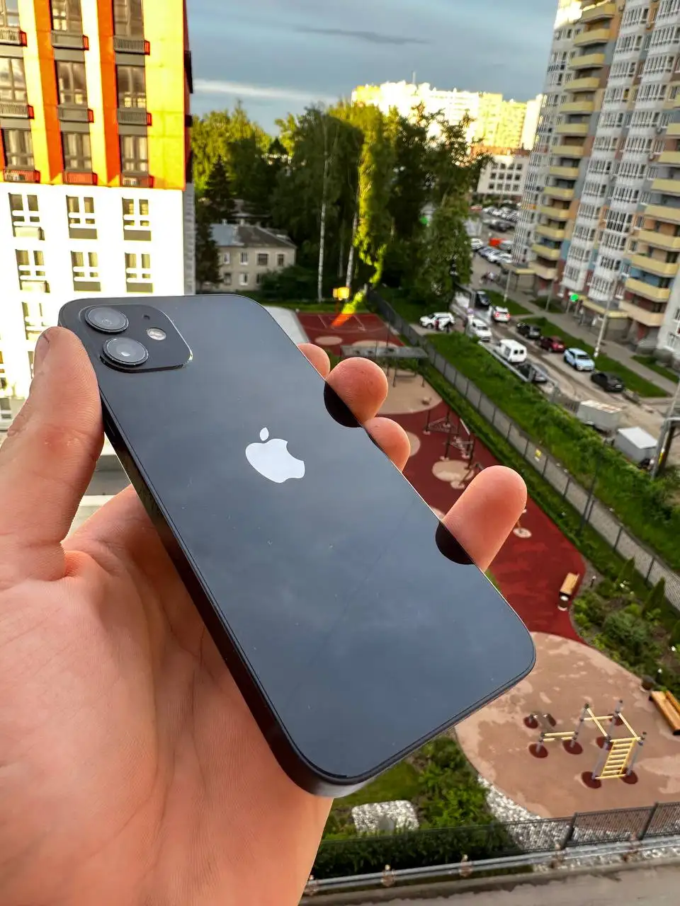 Apple iPhone 12 64GB - Смартфоны (Электроника) в Нижний Новгород