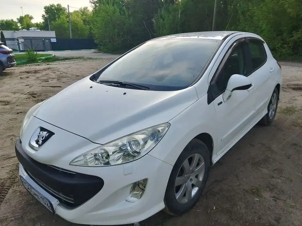 Peugeot 308 2010 - Легковые автомобили (Авто) в Нижний Новгород