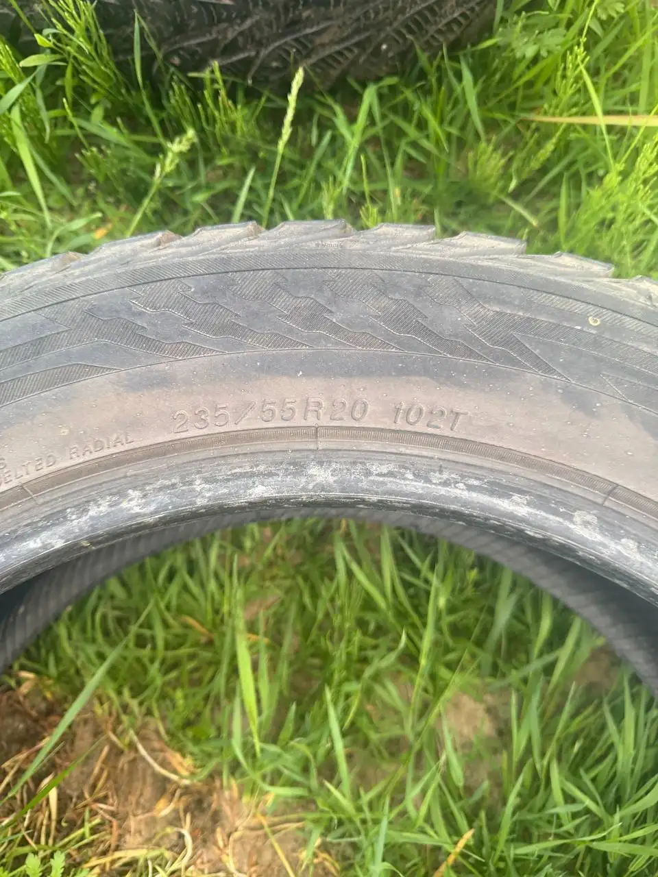 Продам зимние шины YOKOHAMA 235/55 R20 - Шины и диски (Запчасти) в Нижний Новгород