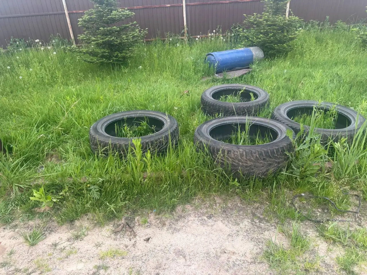 Продам зимние шины YOKOHAMA 235/55 R20 - Шины и диски (Запчасти) в Нижний Новгород
