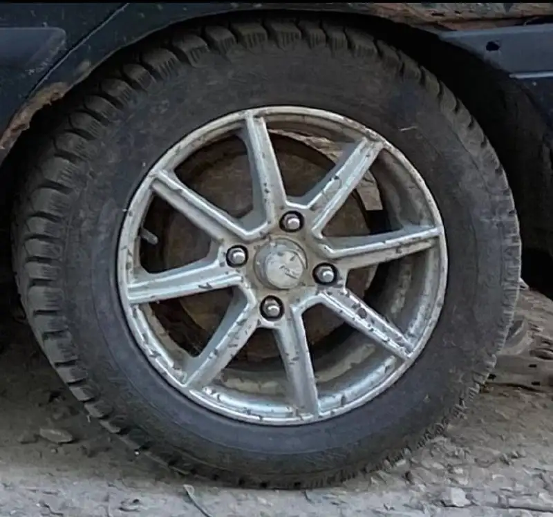 Продам R15 4/100 на зимней резине - Шины и диски (Авто) в Нижний Новгород