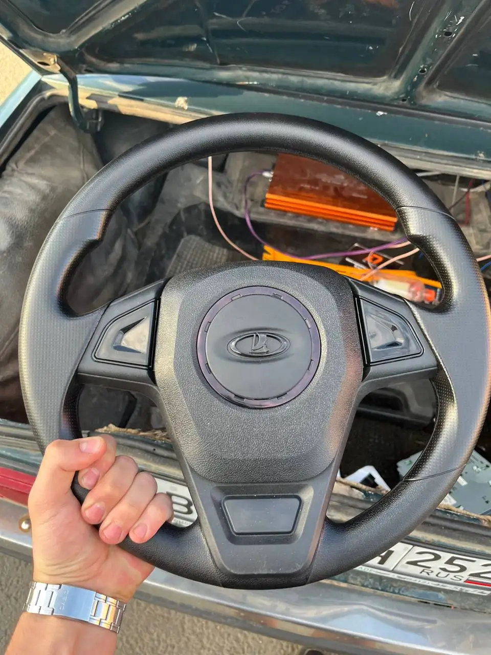 Продам руль на классику и Ниву - Запчасти (Авто) в Нижний Новгород