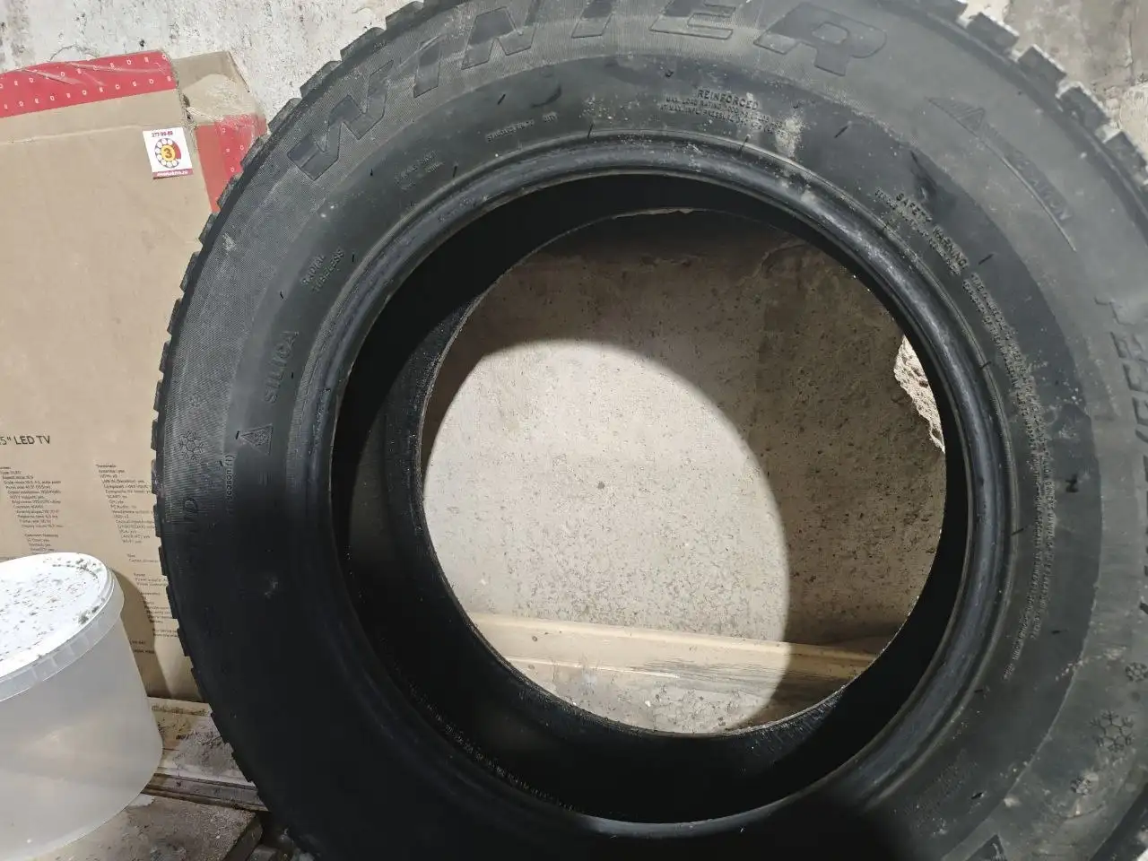 Комплект зимней резины 235/65 R17 - шины (Авто) в Нижний Новгород