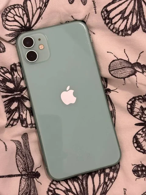 Продам IPhone 11 64GB - Смарт-часы и браслеты в Нижний Новгород
