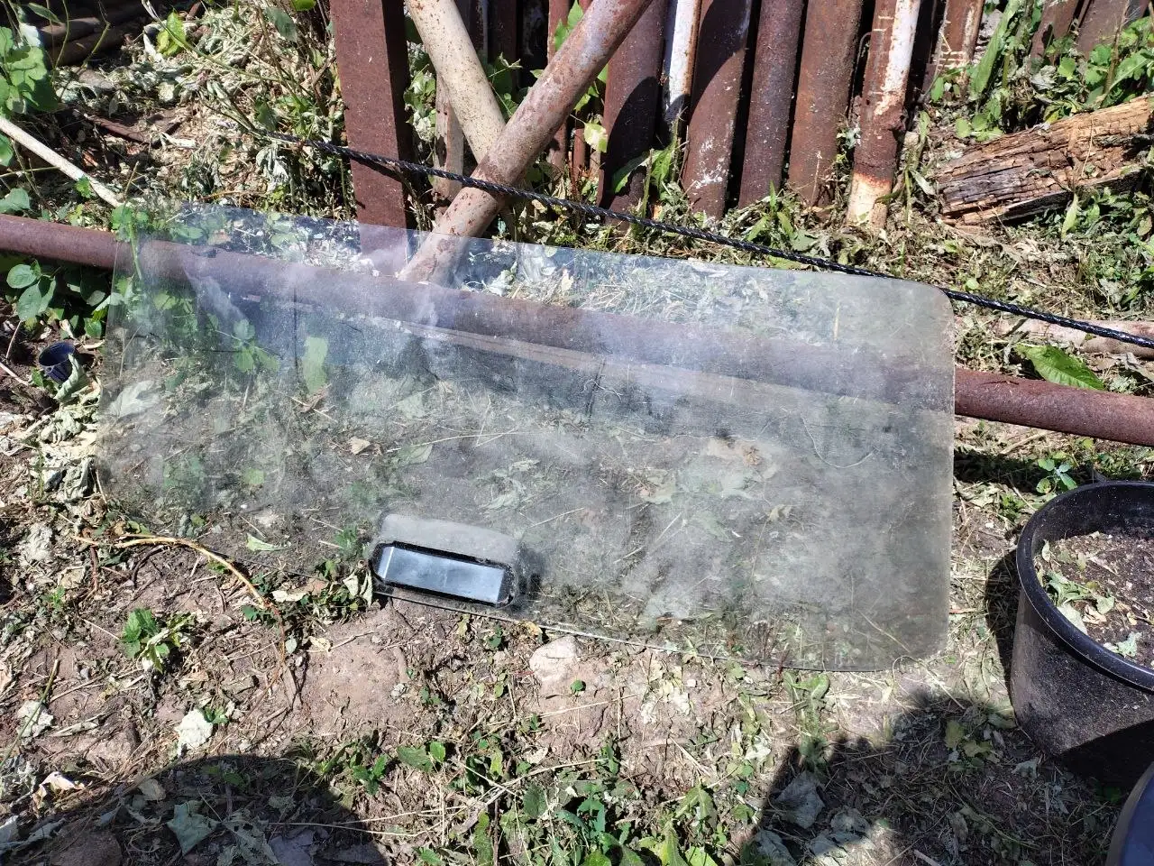 Ауди 100 бампера и заднее стекло - Запчасти (Авто) в Нижний Новгород