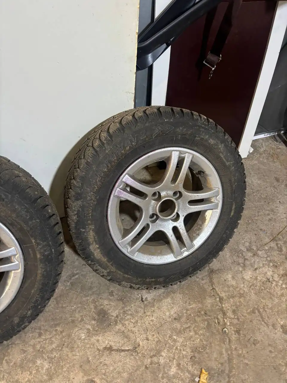 Зимние колеса с дисками 175/75R13 - Шины и диски (Авто) в Нижний Новгород