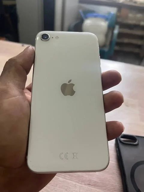 Продаю iPhone (есть дефект экрана) - Компьютеры и комплектующие в Нижний Новгород