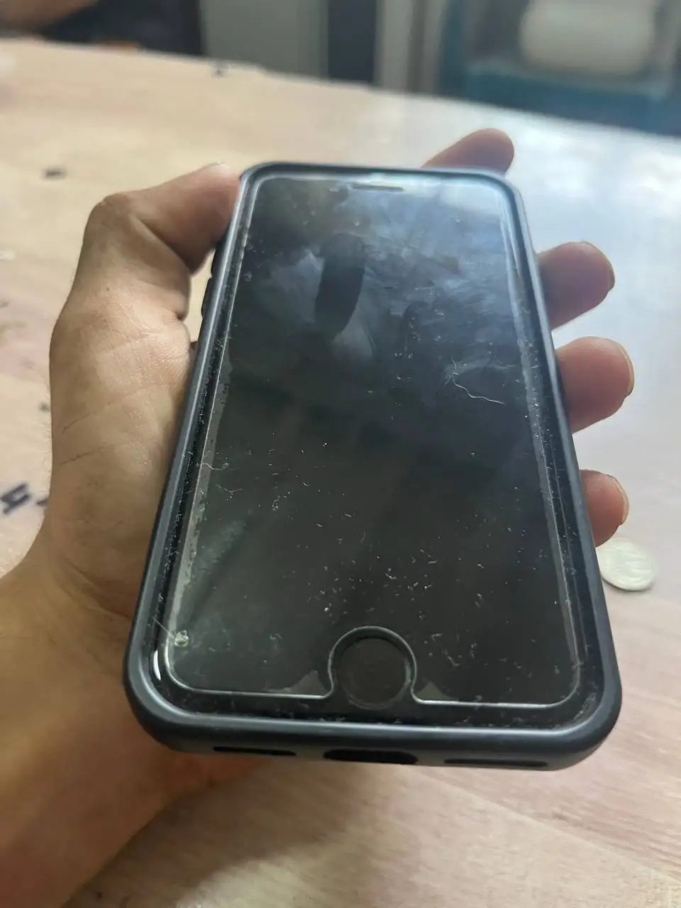 Продаю iPhone (есть дефект экрана) - Смартфоны и гаджеты (Электроника) в Нижний Новгород