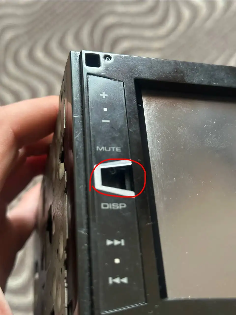 Продам магнитолу Pioneer MVH-AV190 - Автоэлектроника (Запчасти) в Нижний Новгород