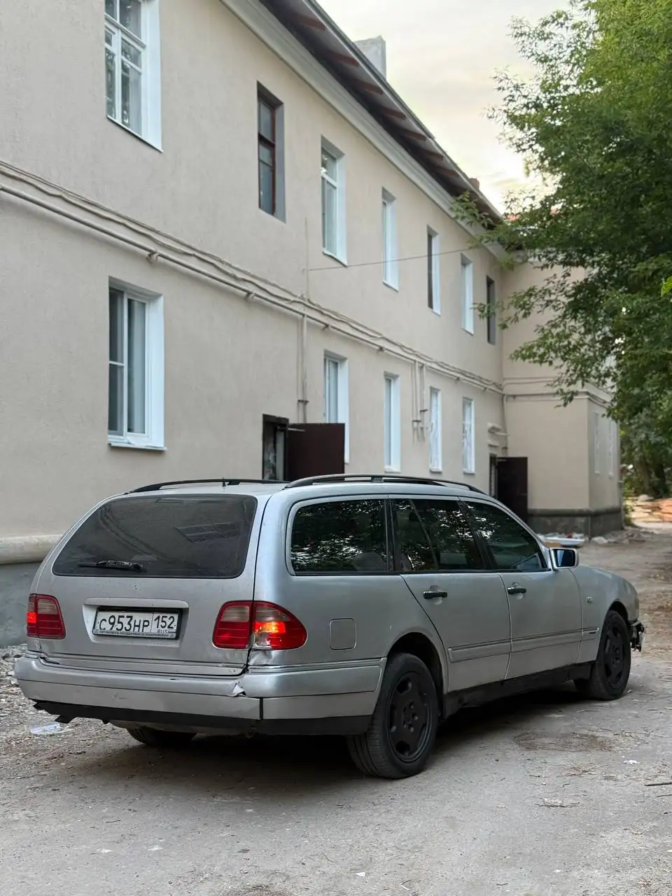 Mercedes E-класс W210 1999 - Mercedes-Benz E-Class (Авто) в Дзержинск
