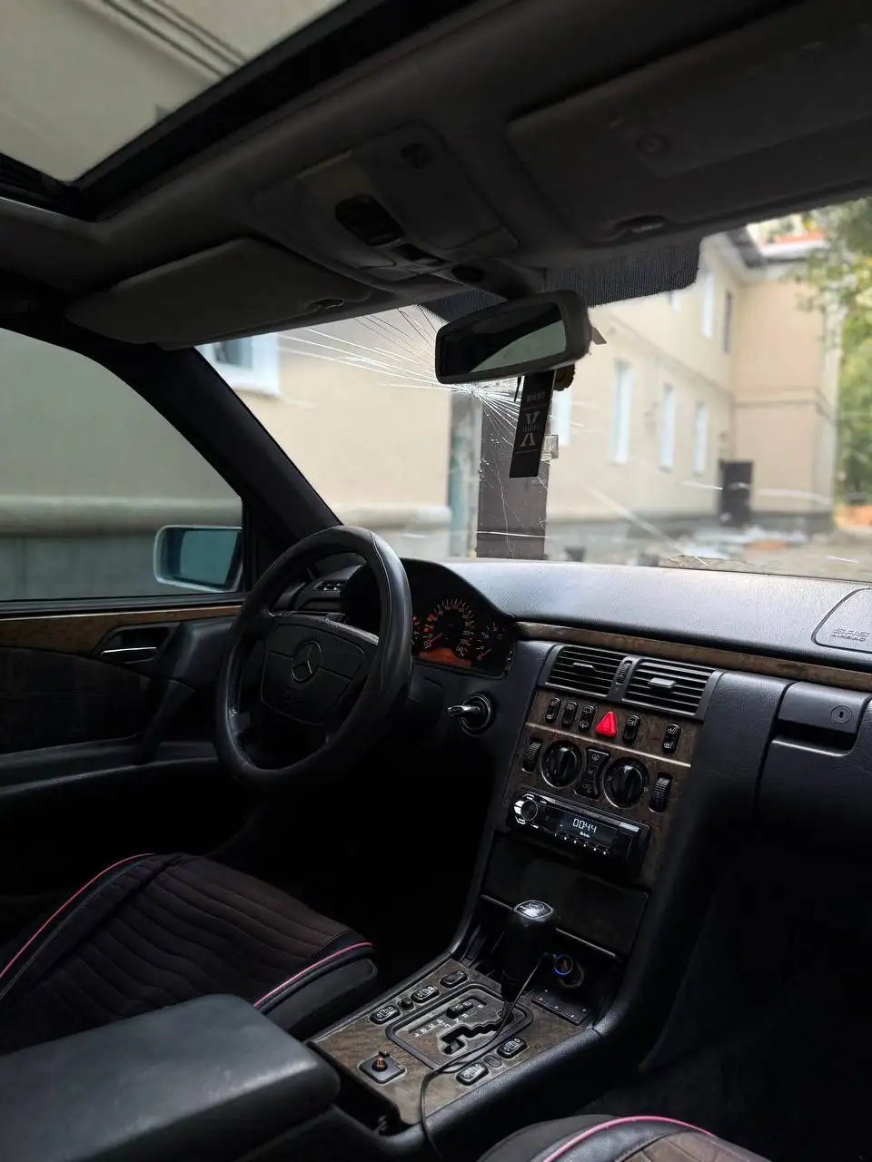 Mercedes E-класс W210 1999 - Mercedes-Benz E-Class (Авто) в Дзержинск