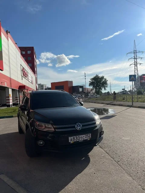 Продам Фольксваген Тигуан - ВАЗ 2114 в Нижний Новгород
