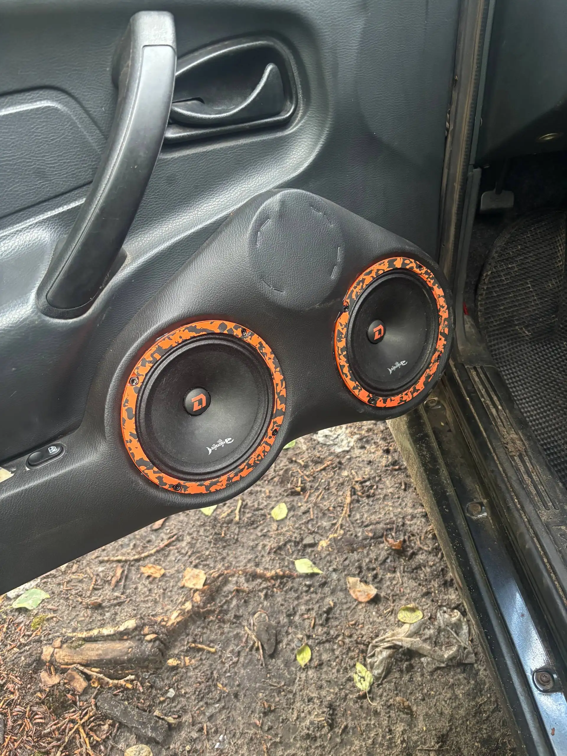 Продам динамики и подиумы для Баракуда - Автозвук (Авто) в Нижний Новгород