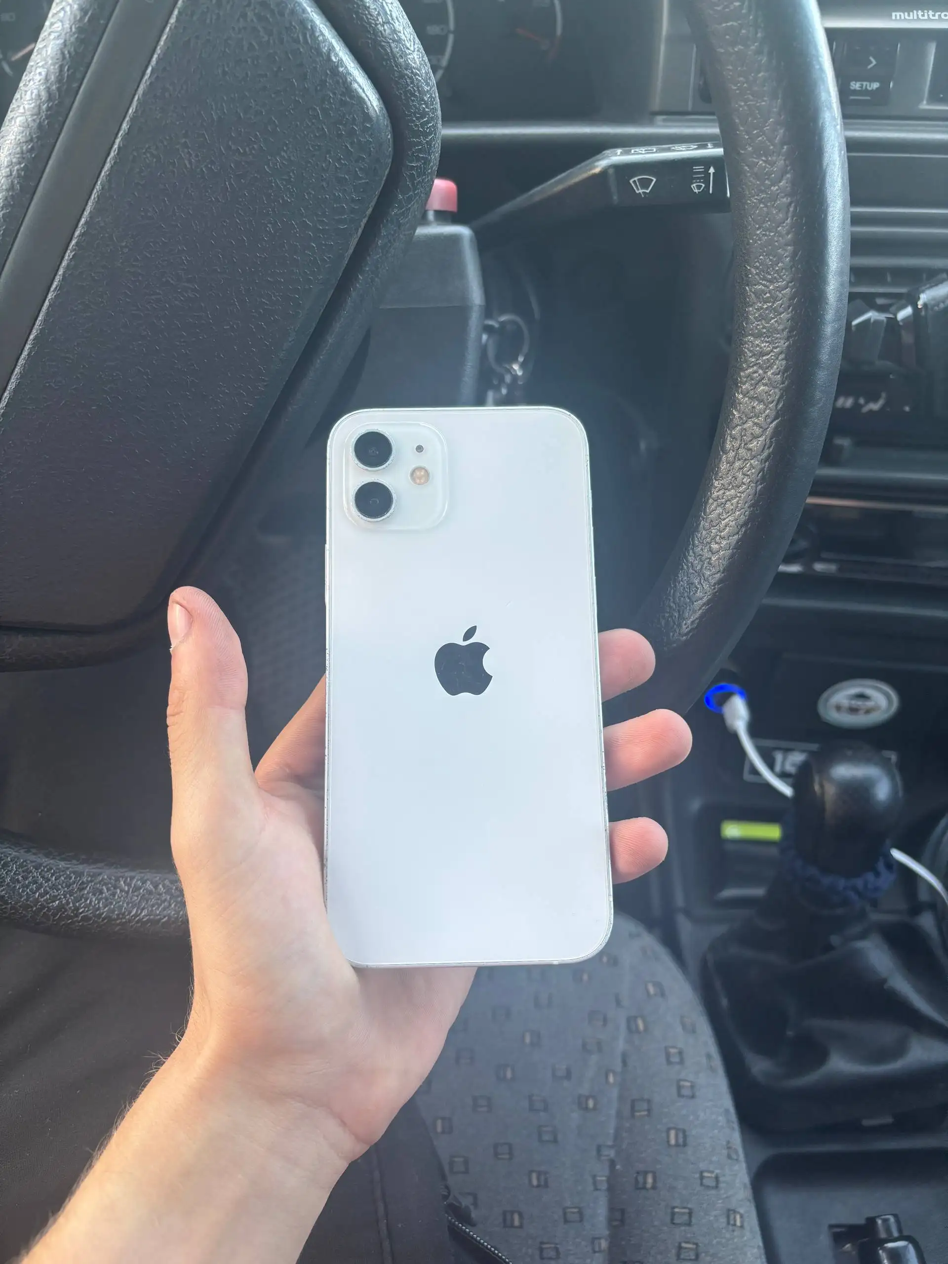 Продам iPhone 12 с замененными экраном, аккумулятором и гнездом зарядки - Смартфоны (Электроника) в Нижний Новгород