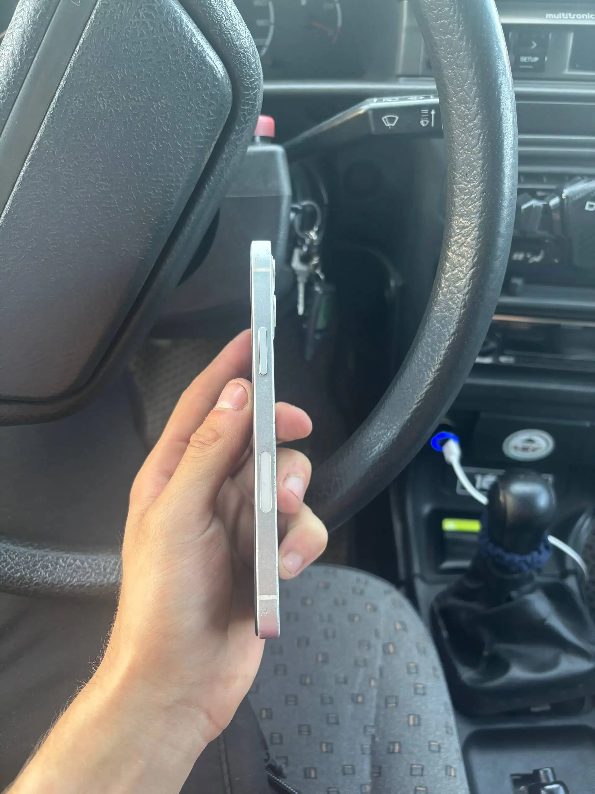 Продам iPhone 12 с замененными экраном, аккумулятором и гнездом зарядки - Смартфоны (Электроника) в Нижний Новгород