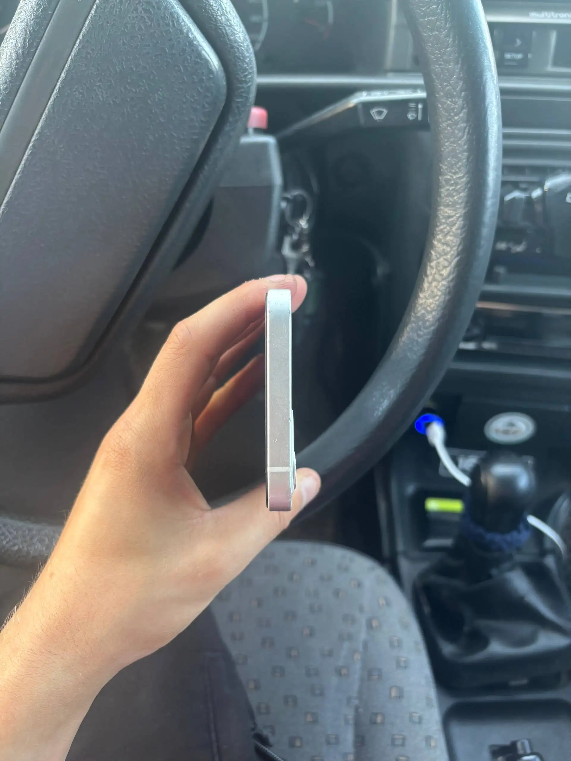 Продам iPhone 12 с замененными экраном, аккумулятором и гнездом зарядки - Смартфоны (Электроника) в Нижний Новгород