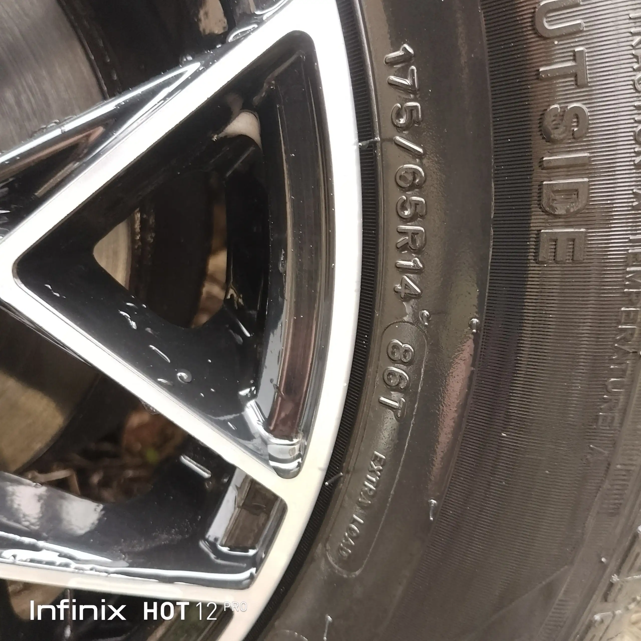 Продам колеса ВАЗ 4/98 с новой резиной - Колеса и шины (Авто) в Нижний Новгород
