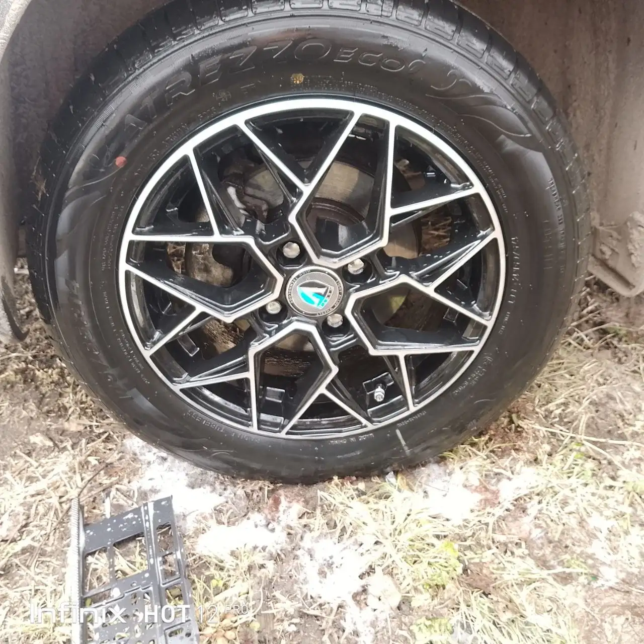 Продам колеса ВАЗ 4/98 с новой резиной - Колеса и шины (Авто) в Нижний Новгород