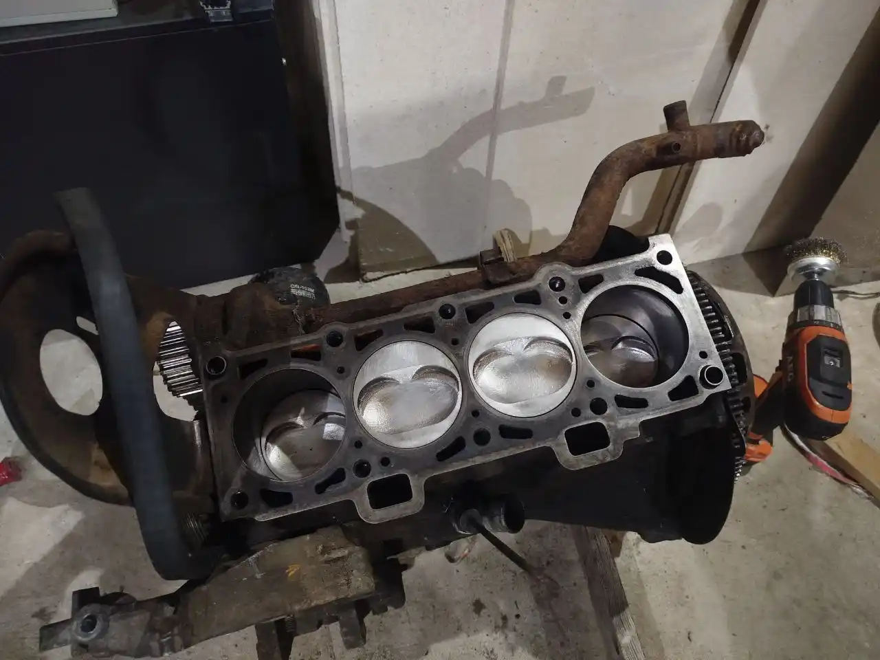 Продам мотор 1.5 8 клоп