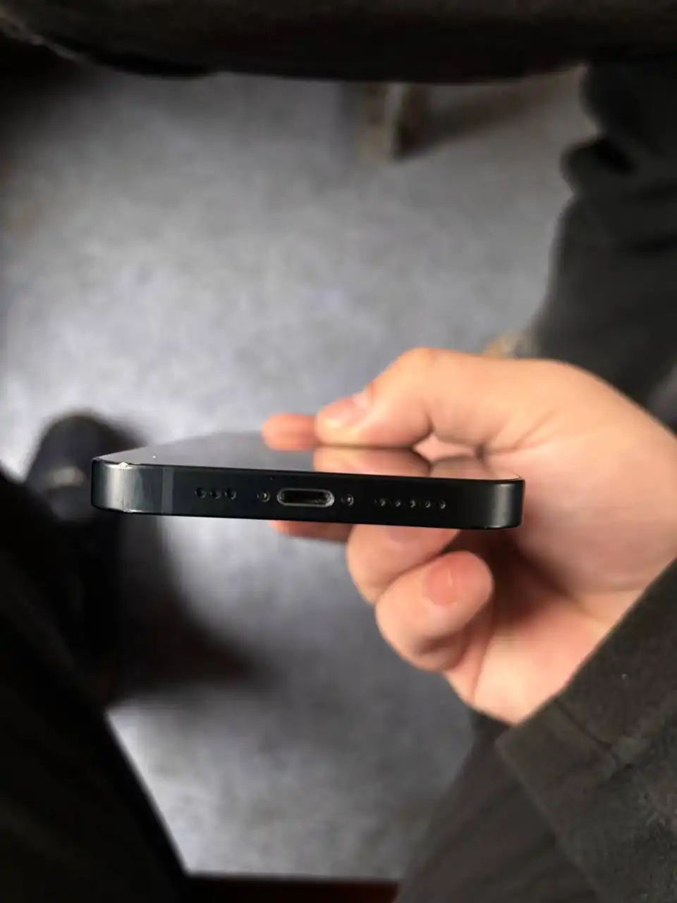 Продам айфон 14 на 128 гб