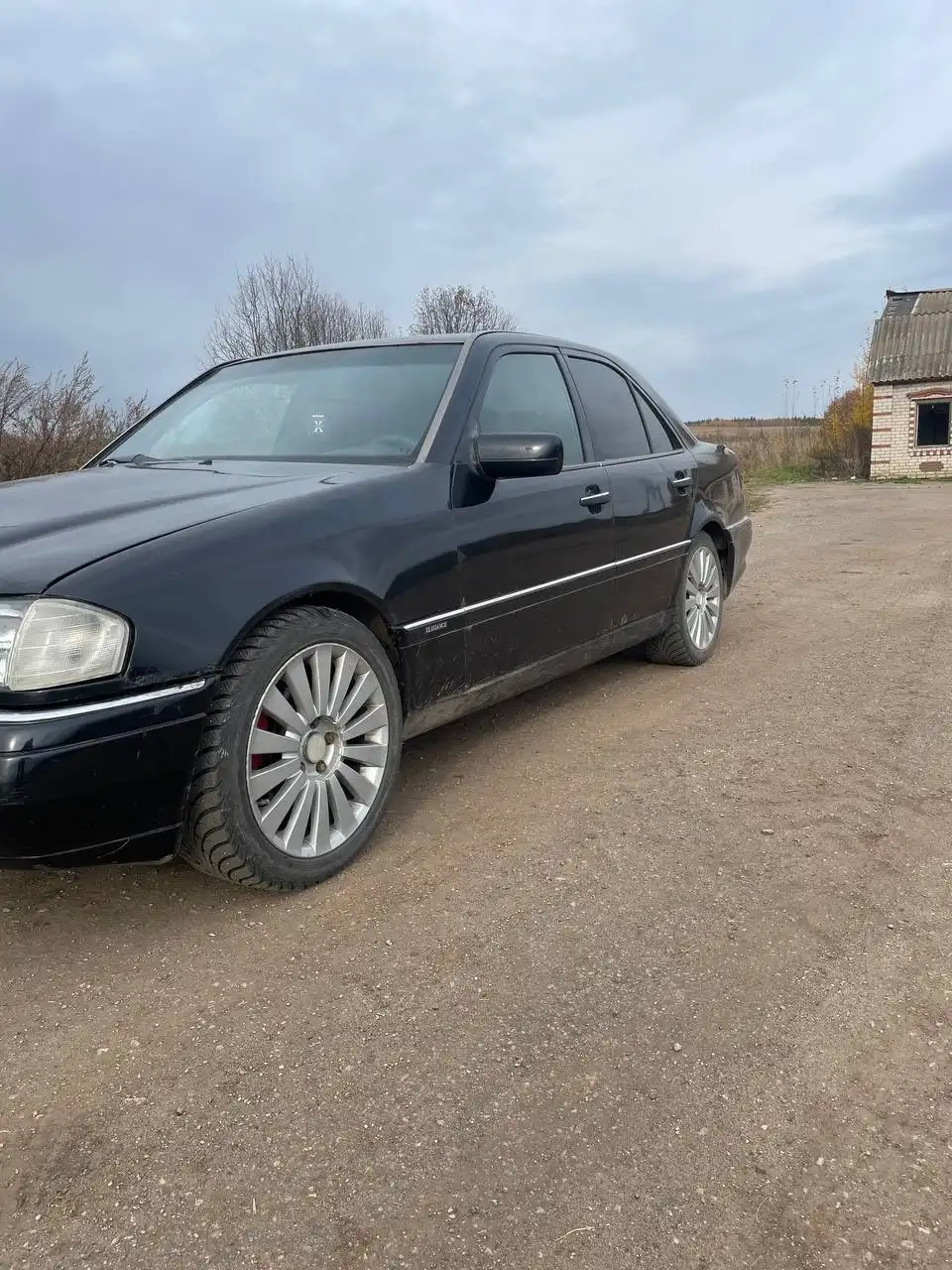 Продажа автомобиля ВАЗ 2107 1994 года с доработками