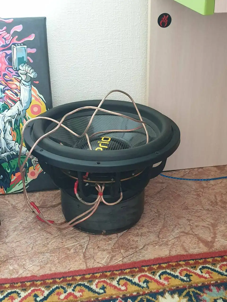 Продажа сабвуфера T15V3 и аудиокомпонентов