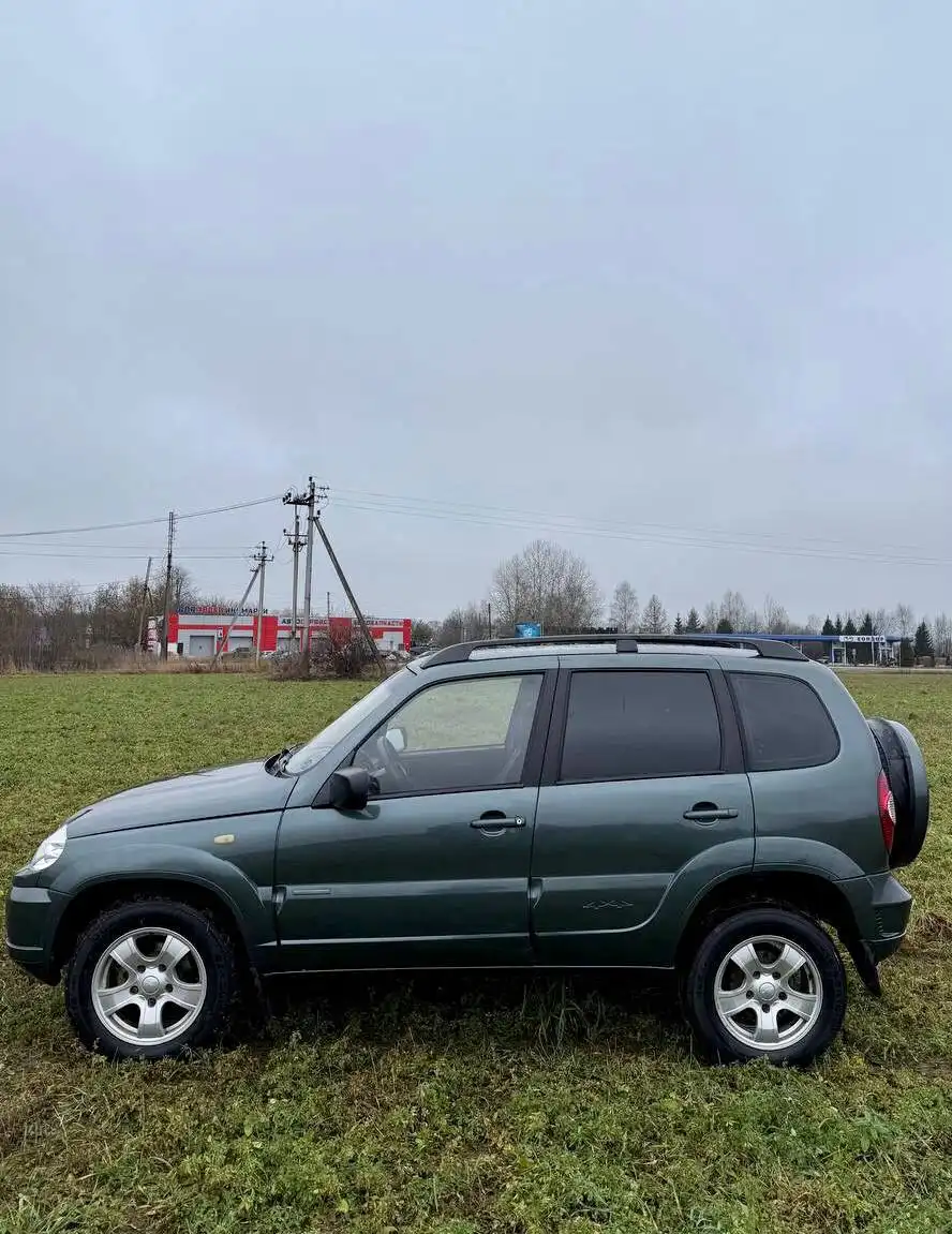 Продажа Нивы 2011 года в отличном состоянии