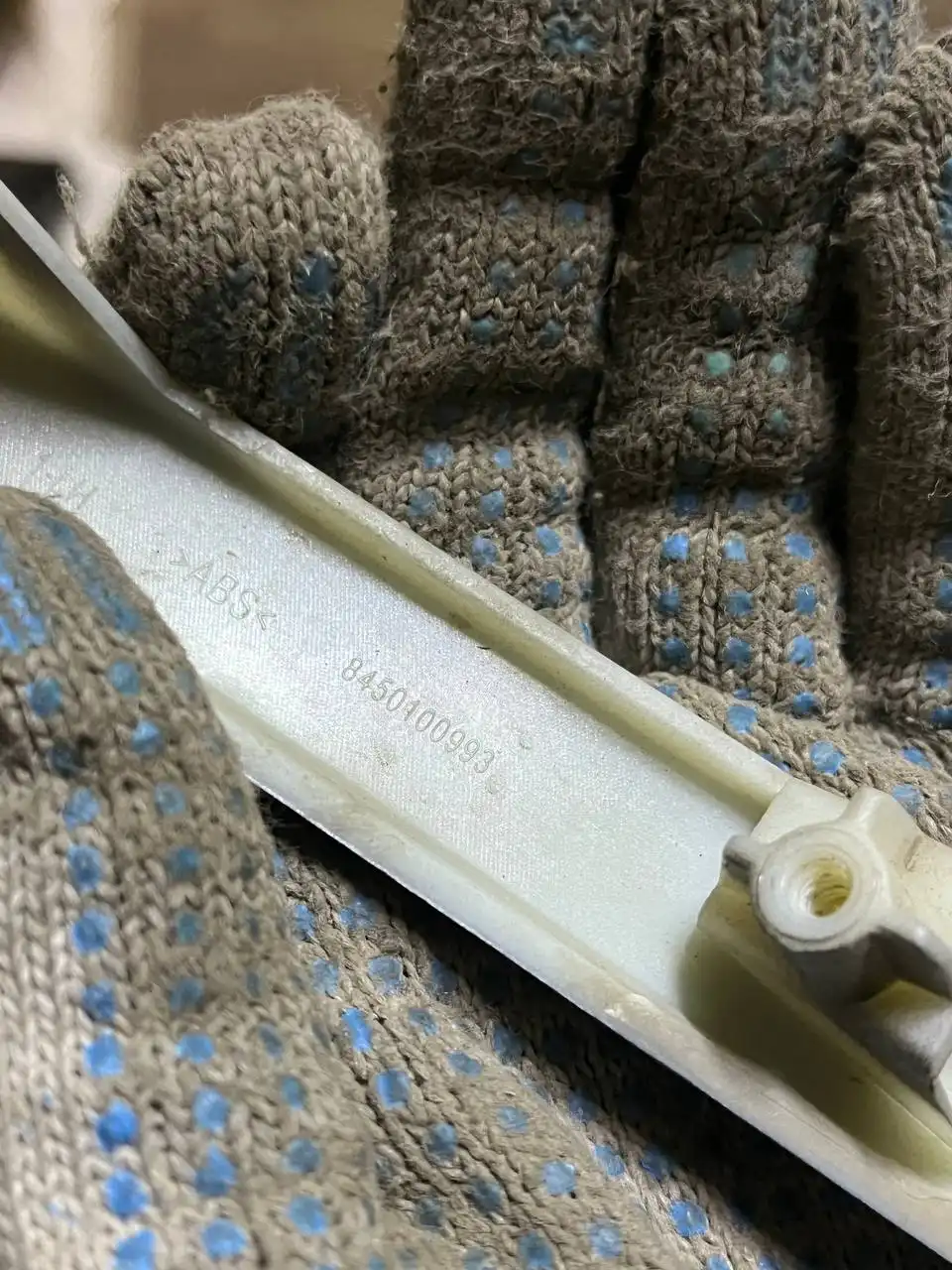 Продам комплект молдингов переднего бампера Лада Гранта ФЛ