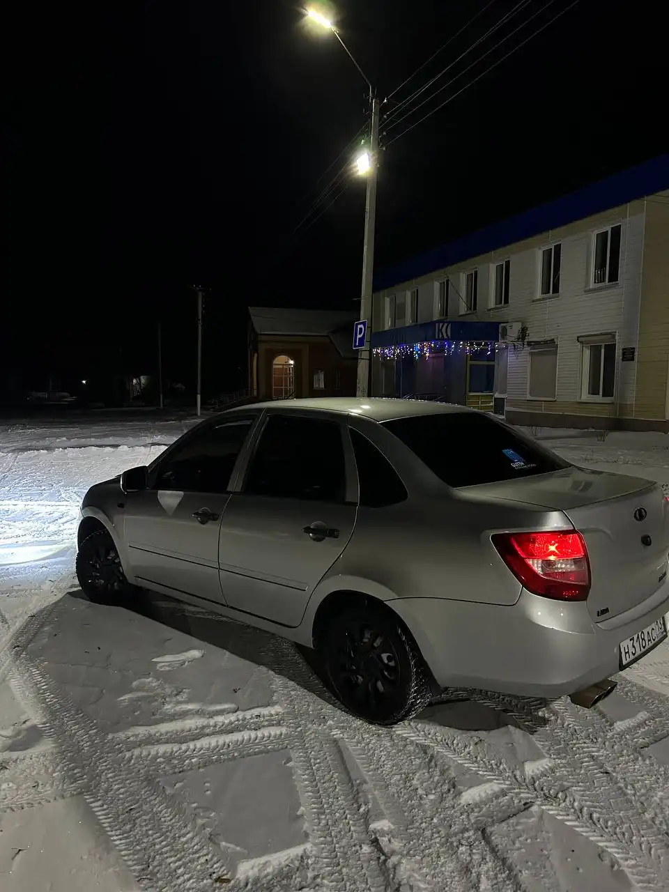 Продам Лада Гранта 2013 года в хорошем состоянии