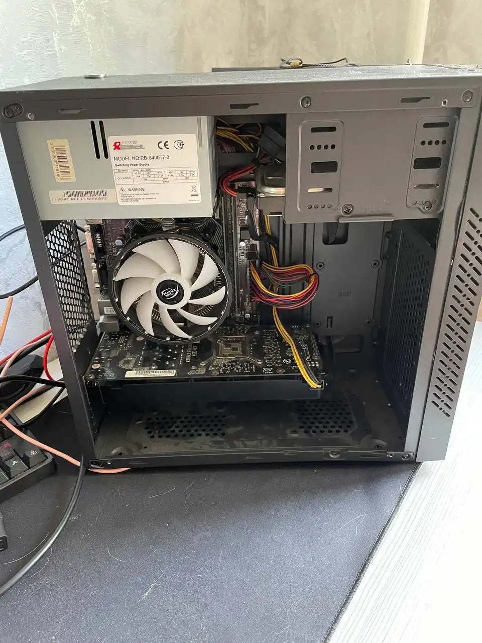 Продам компьютер с процессором I5 7400 и видеокартой GTX 1060