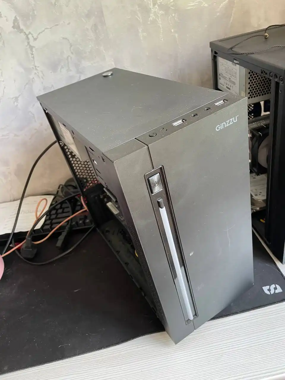 Продам компьютер с процессором I5 7400 и видеокартой GTX 1060