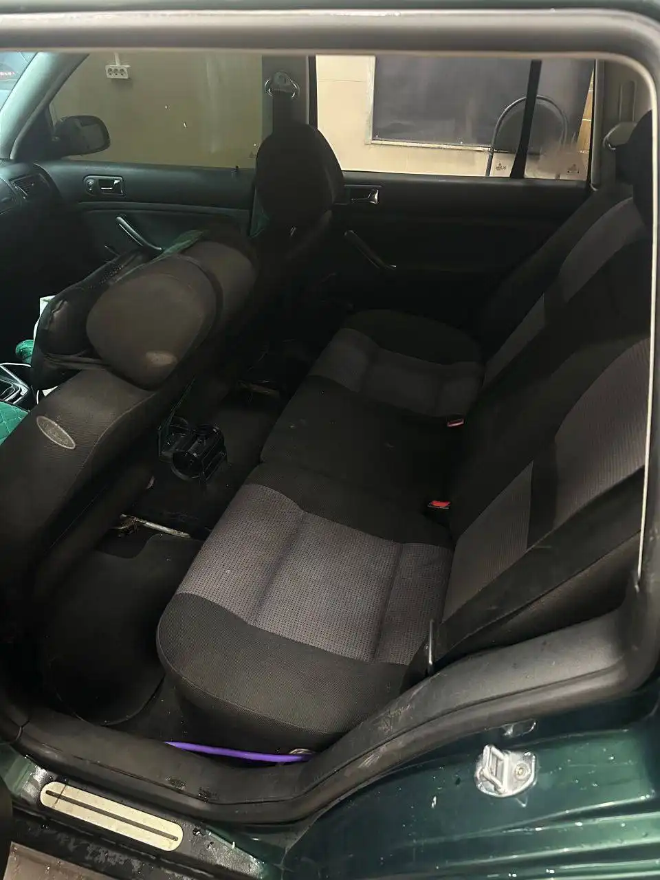 Volkswagen Golf 4 2000 года выпуска