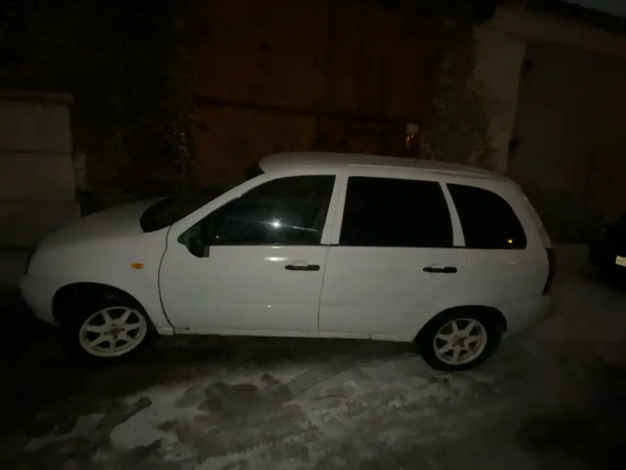 ВАЗ Калина универсал 2009 года