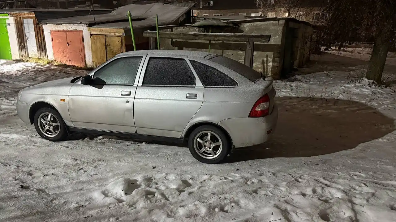 Продам Лада Приора 2008 года с капитальным ремонтом двигателя